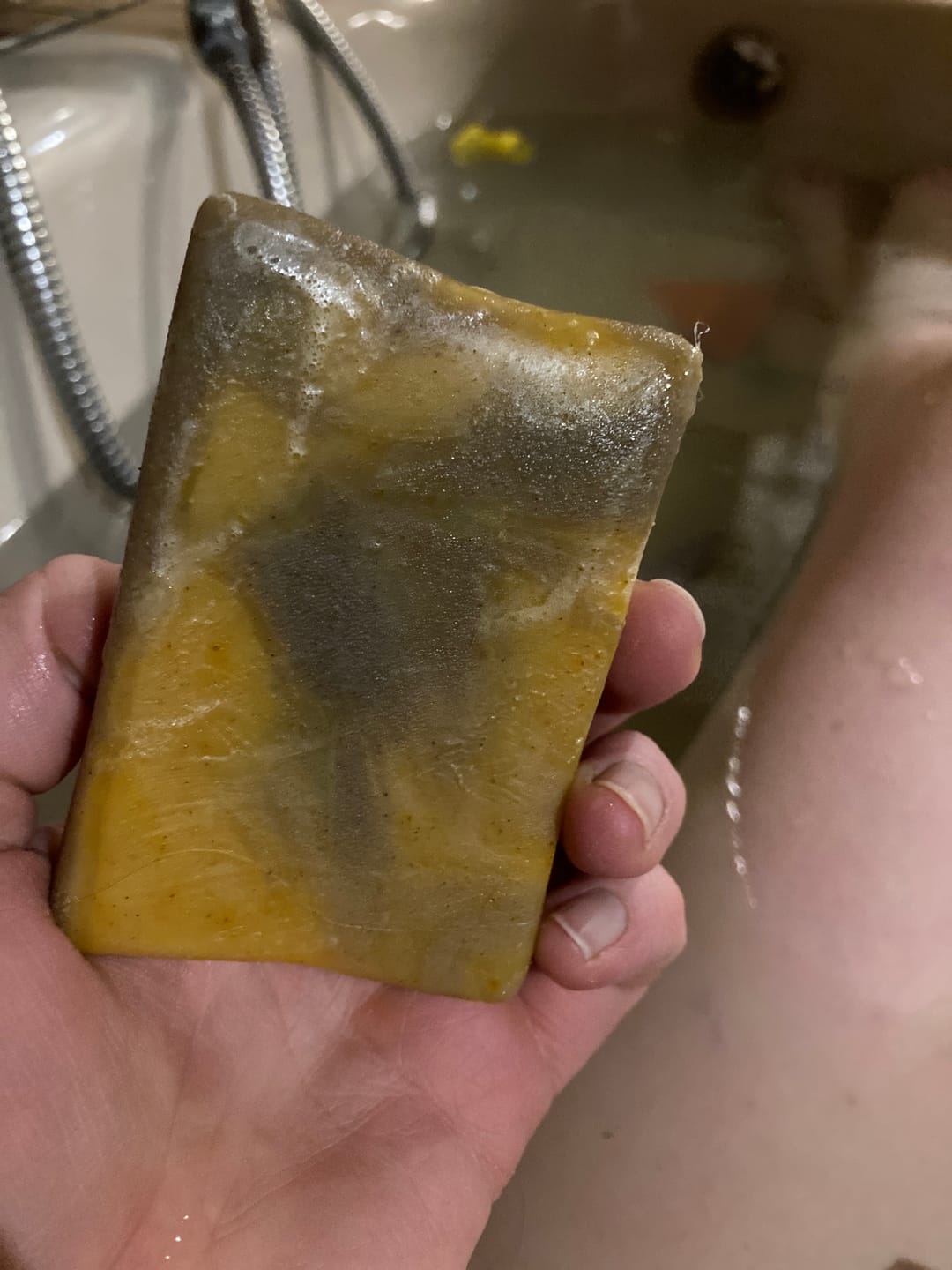 Customer photo review of 6% Lavendel & Kamille Haarseife (Regeneration & Tiefenpflege)