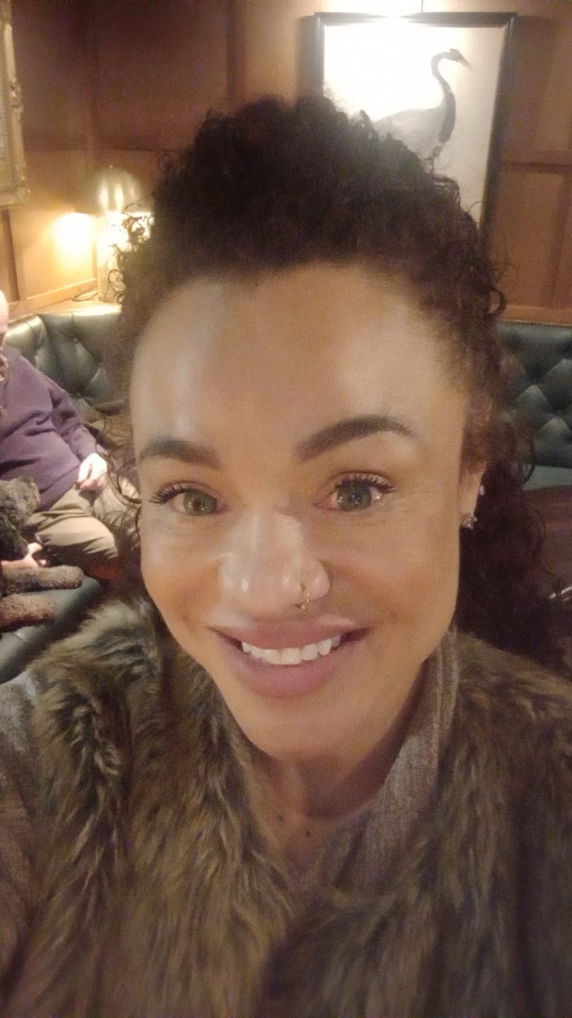 Customer photo review of Himalaya Green Prescription Coloured Contact Lenses