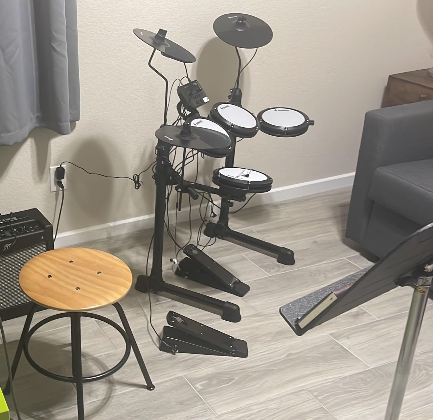 Customer photo review of Batterie électrique Donner DED-80 5 tambours et 3 cymbales