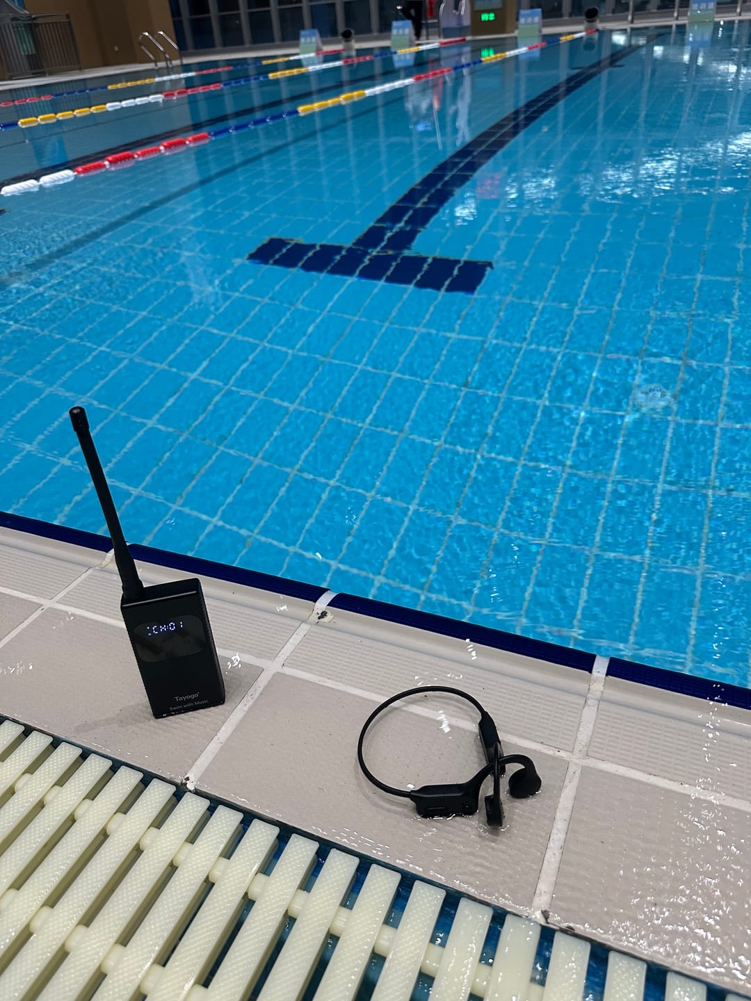 Customer photo review of Stream Music Combo - Wireless Transmitter + Waterproof  Bone Conduction Headphones Bluetooth & Receiver(Plastic Version)