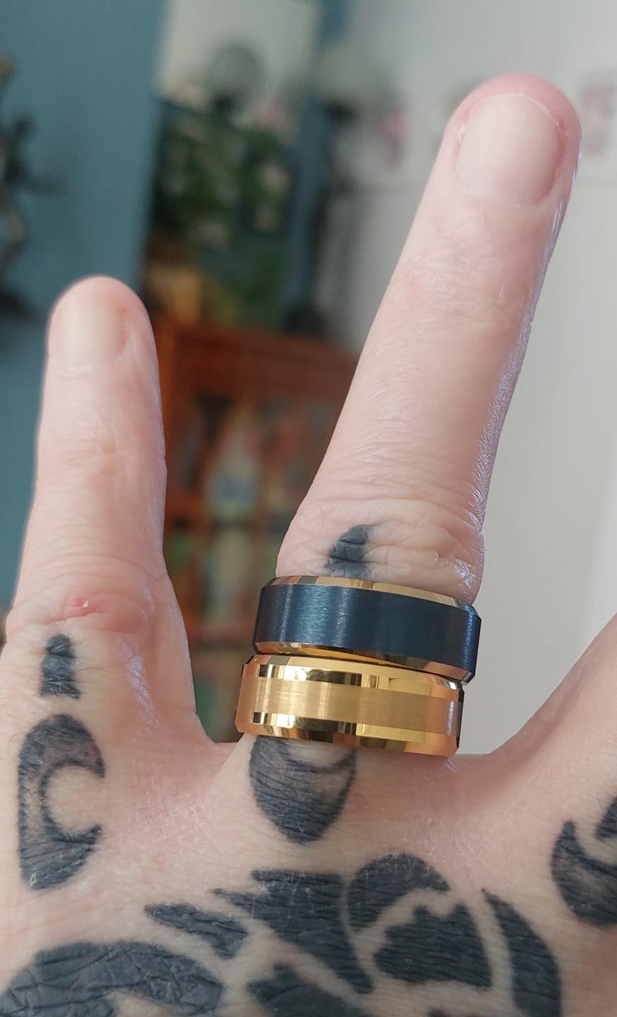 Customer photo review of The Gold Brushed Wonder Ring Set
