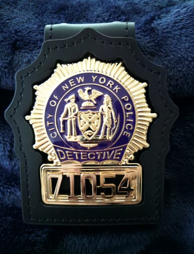 Customer photo review of Genuine Leather Inset Type Holder/ Holster/ Wallet For NYPD Detective Police Badge