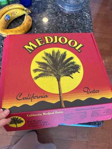 Customer photo review of Soft Rutab Medjool Dates