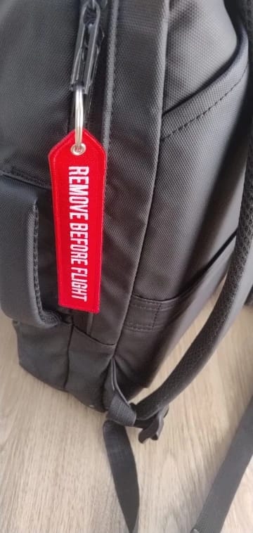 Customer photo review of Porte-Clés Remove Before Flight