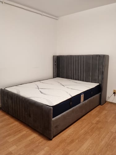 Customer photo review of Pat dormitor dumonde, tapitat gri, cu LED, USB, Lisbon 160x200 cm, somiera rabatabila inclusa, spatiu depozitare