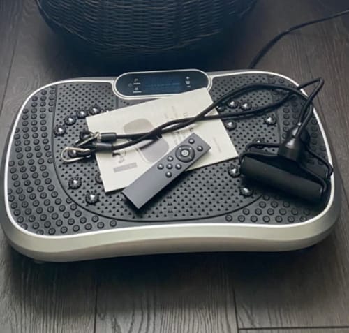 Customer photo review of Vibrationstræner (Inkl. elastikker og fjernbetjening)