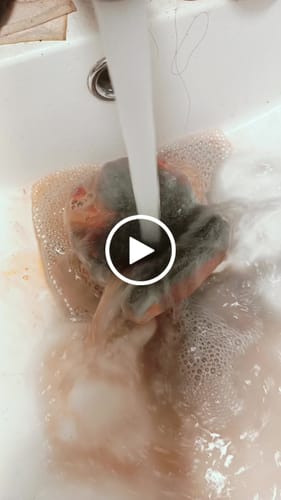 Customer video review of Crystal Ball (Bath Bomb)
