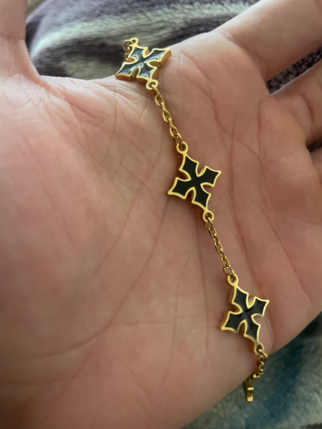 Customer photo review of JULIVNO VAN CLEEF BRACELET - GOLD