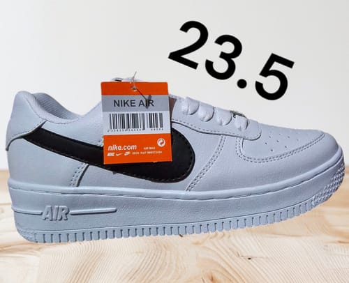 José Angel G. review of Tenis Neo Grand Court Negro Blanco image 5 out of 5