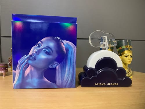 Customer photo review of Ariana Grande Cloud 2.0 Intense - Eau de Parfum 100ml