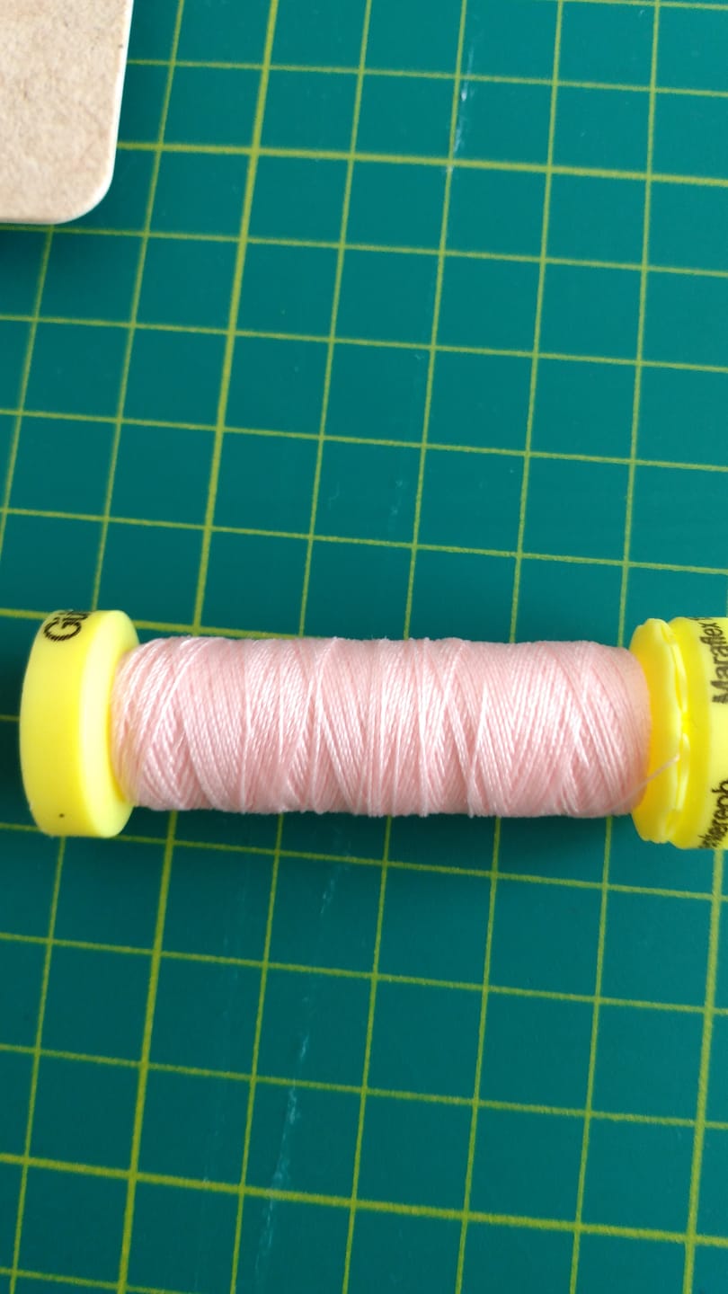 Customer photo review of Gutermann Maraflex Elastic Stretch Thread 150m