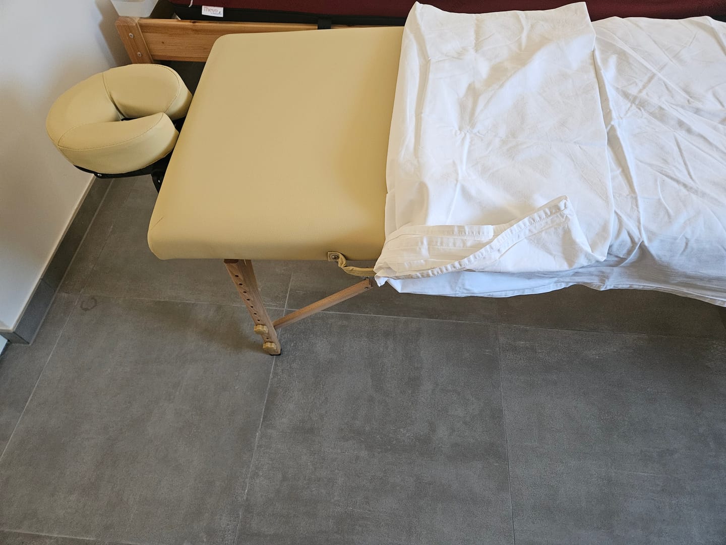 Customer photo review of Massageliege Klappbar Sonia Ultralight | Kosmetikliege