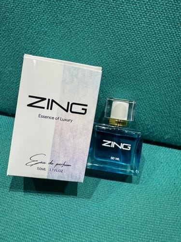 Customer photo review of Blue De Zing