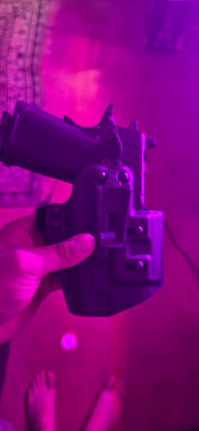 Customer photo review of Universal Light Covert IWB Holster