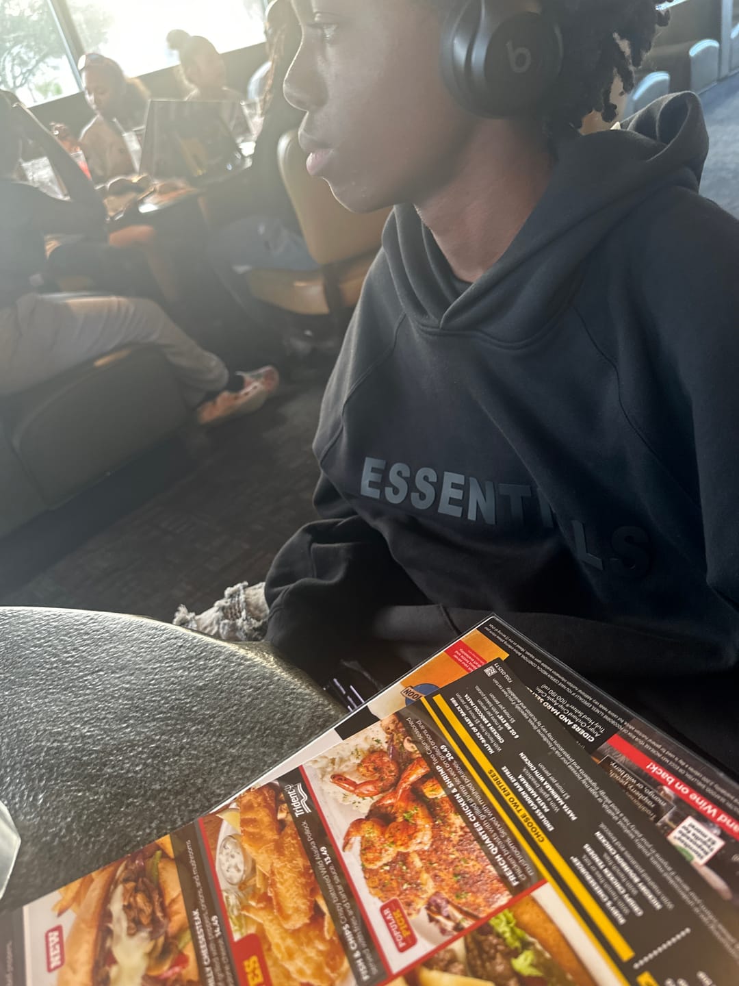 Customer photo review of NEW! Stylish 3:3 Essentials Hooded Sweatshirt 3:3 3SS3NTIALS HOODIE (Black)