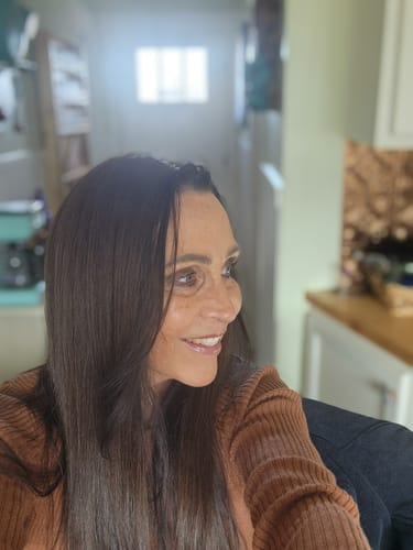 Customer photo review of Full Shine Virgin 6*7 Inch For Women Hair Loss Real Human Hair Toppers Darkest Brown（#2）
