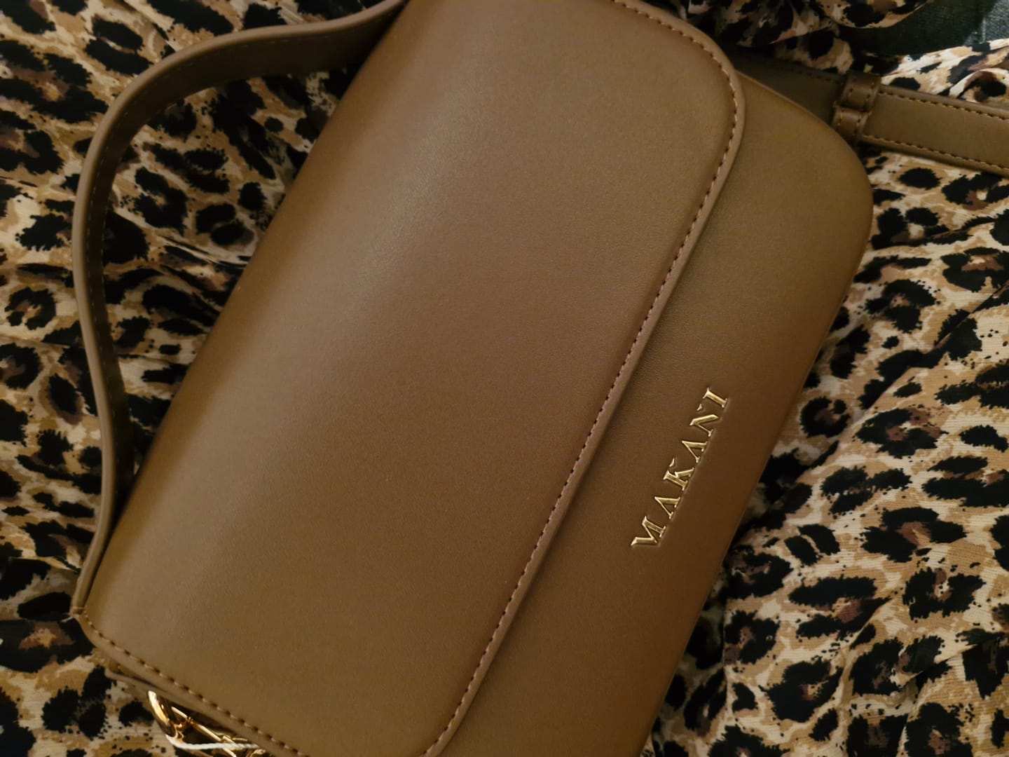 Customer photo review of NALUA - DARK BROWN