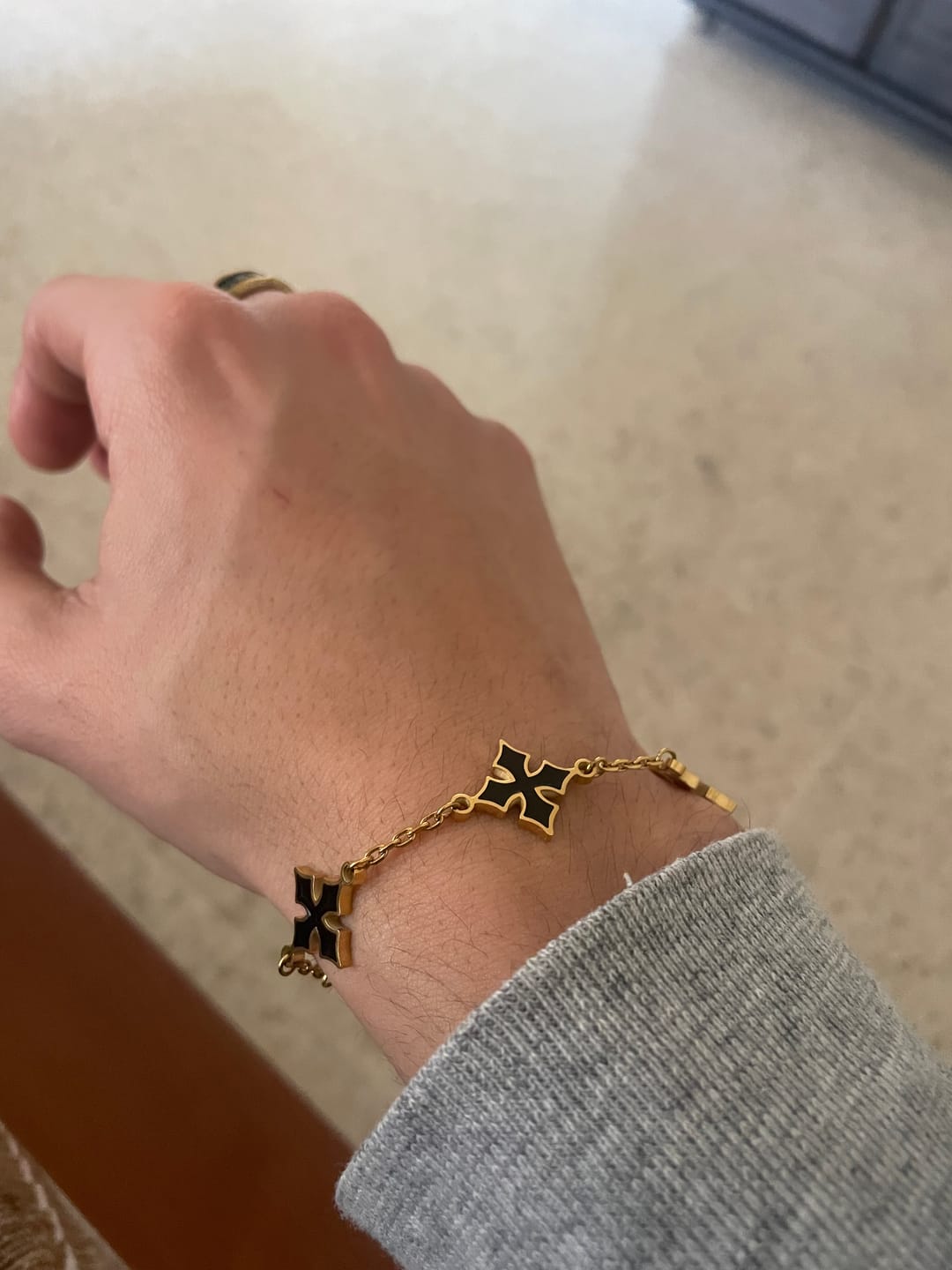 Customer photo review of JULIVNO VAN CLEEF BRACELET - GOLD