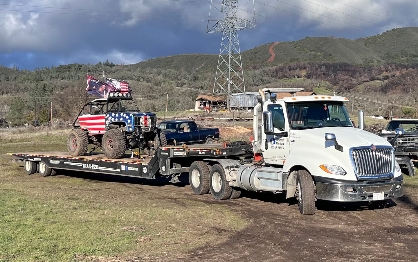 Customer photo review of TorkStrap PRO | 25' x 2'' Self Tensioning Ratchet Straps (10,000LB Break Strength) - Adjusts to Load Shifts - Spring Loaded Heavy Duty Ratchet Straps w/ Soft Loops - UTV, Cargo, ATV, Truck