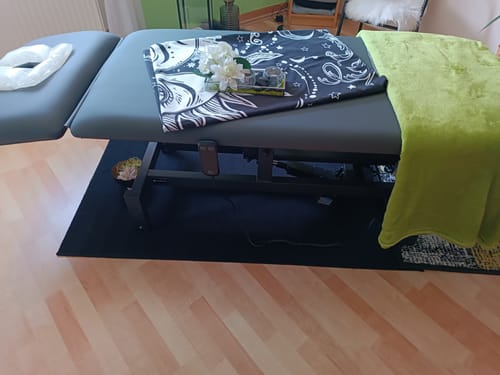 Customer photo review of Massageliege Elektrisch Fortis 2 Ergo | 2-Segmente