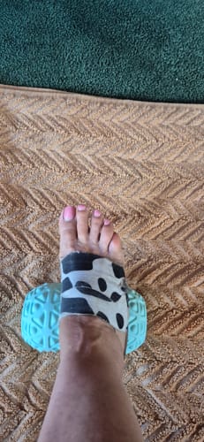 Customer photo review of Portable Vibrating Massage Roller - Vibit ROLL