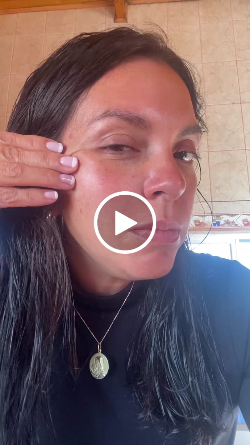 Customer video review of Crema Hidratante Antiedad LAVIDA Powercell 50ml
