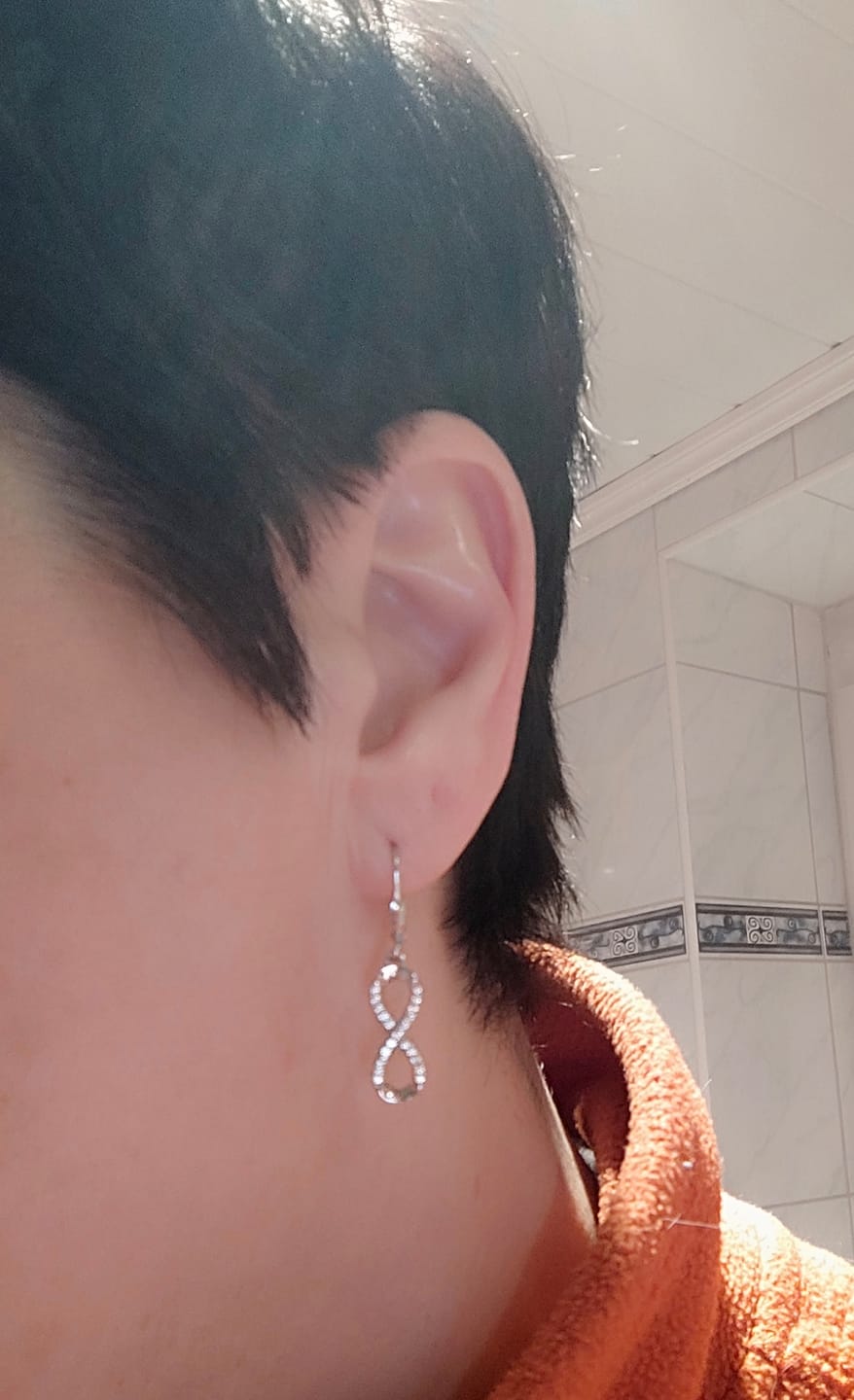 Customer photo review of Unendlich Infinity Ohrhänger in 925 Silber