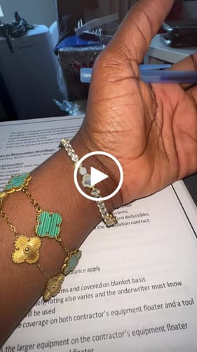 Customer video review of Kute Clover Tennis Bracelet