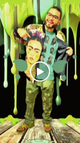Customer video review of Frida Self-Portrait with Thorn Necklace and Hummingbird Bomber jacket