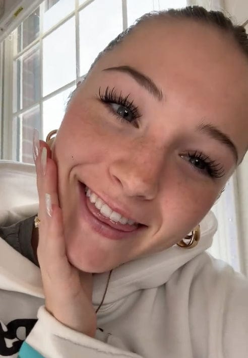 Customer photo review of Aphrodite Lash Kit