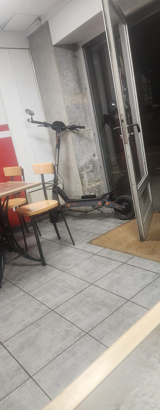 Customer photo review of KuKirin G4 Electric Scooter