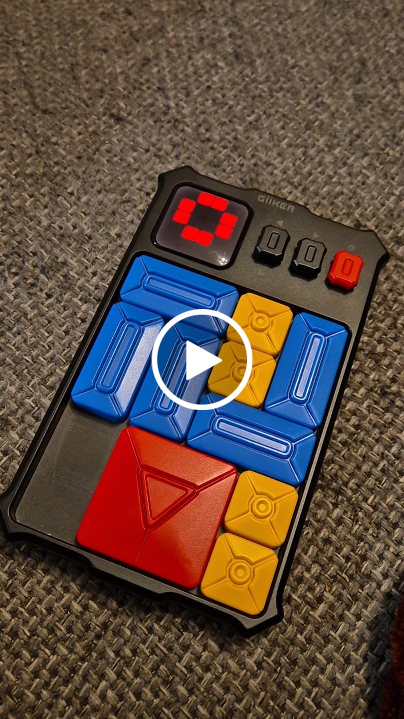 Customer video review of GiiKER Super Slide Puzzle Games