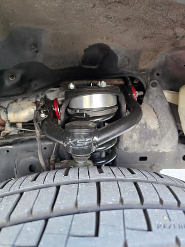 Customer photo review of 2000-2006 Toyota Tundra 2"-4" Lift Upper Control Arms Suspension Lift Kits