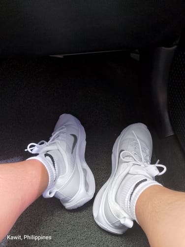 Customer photo review of Nike Women's Air Max INTRLK Lite