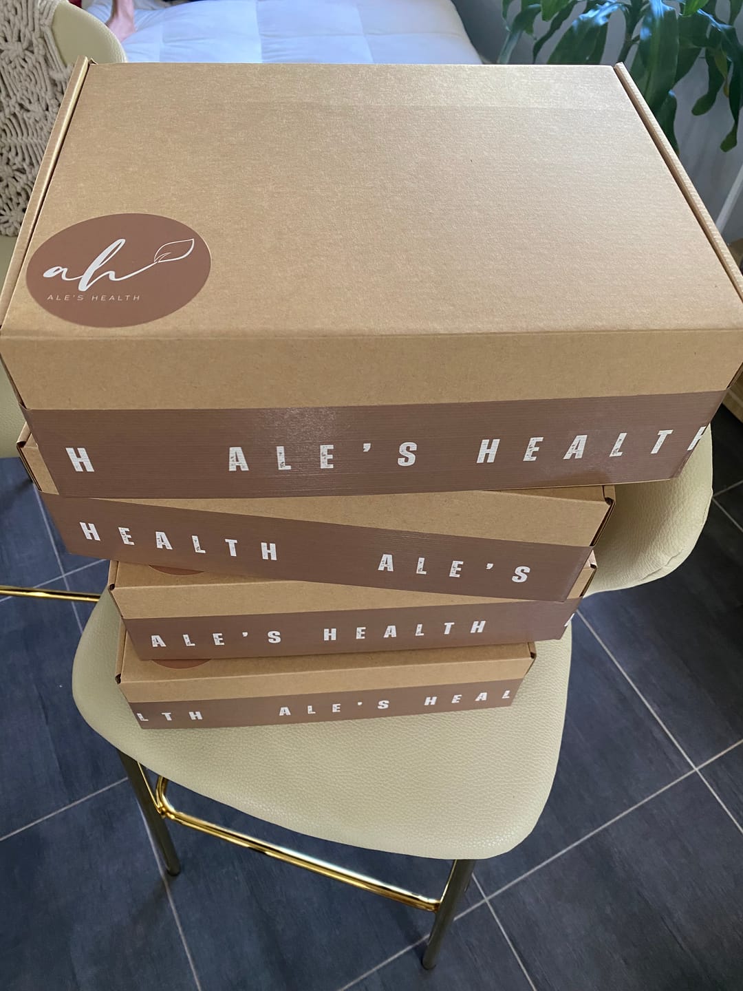 Customer photo review of 430 x 305 x 140mm A3 Regular Brown Shipping Carton B936