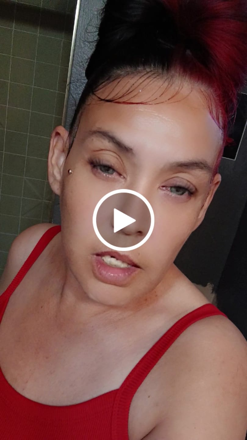 Customer video review of Perla Green Prescription Colored Contact Lenses