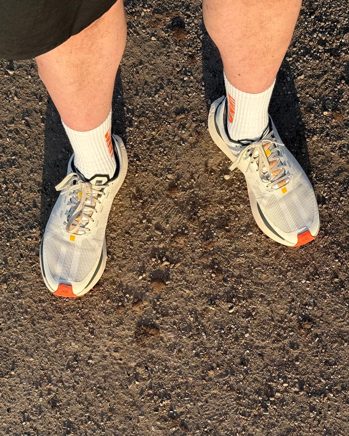 Customer photo review of weekdays, vintage white.