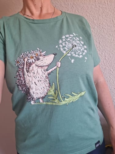 Customer photo review of Igel mit Pusteblume  - Damen Premium Organic Shirt