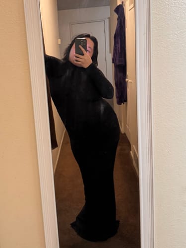Customer photo review of Smooth Ruched V-Waist Maxi Dress