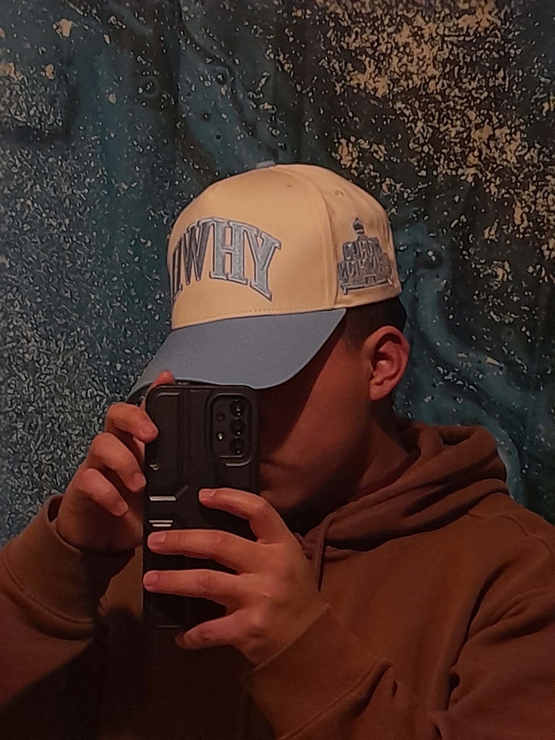 Customer photo review of ‘YHWH’ Structured SnapBack - Cream/Baby Blue