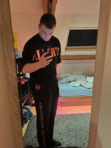 Customer photo review of Sunwashed Sweatpants