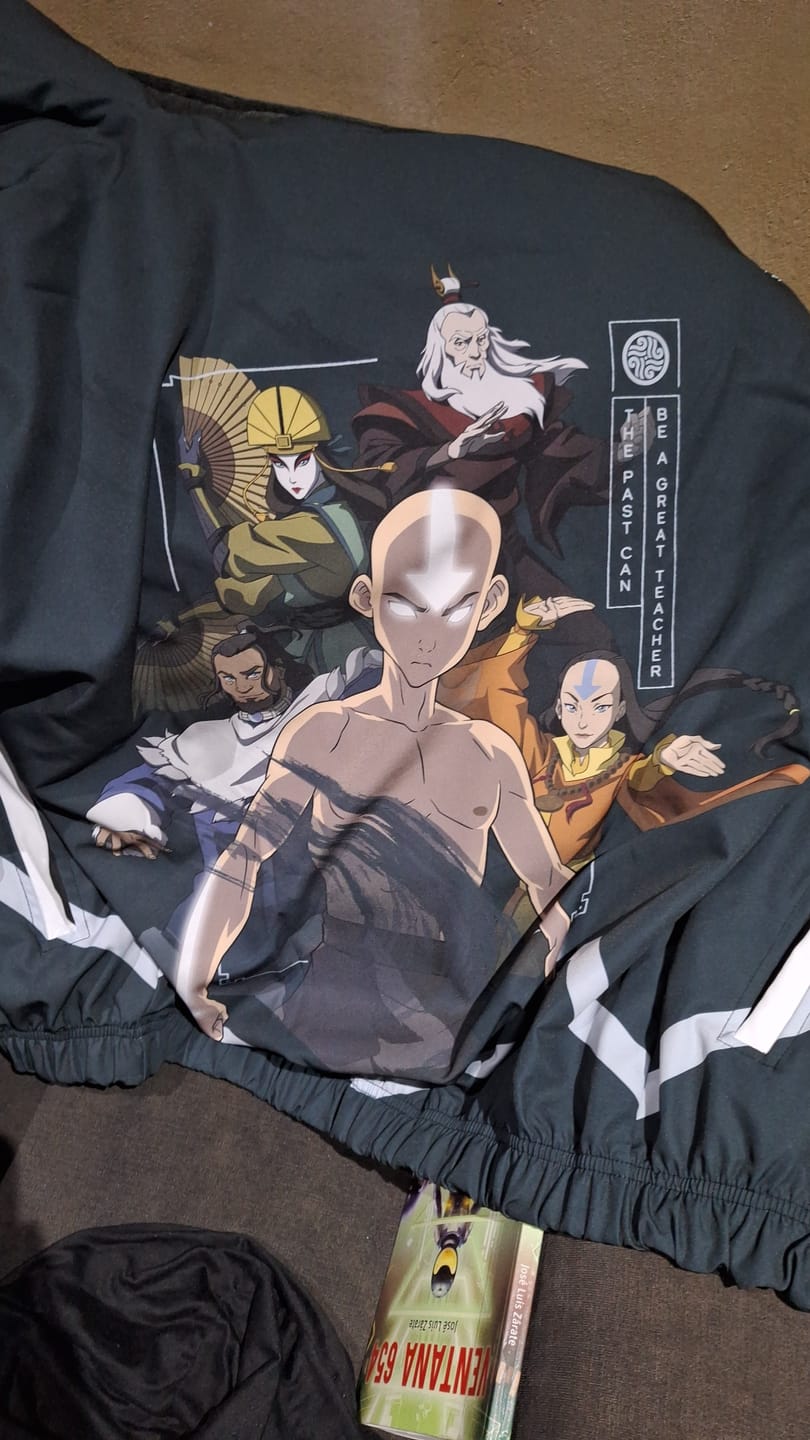 Customer photo review of Bomber Jacket Avatar Legends