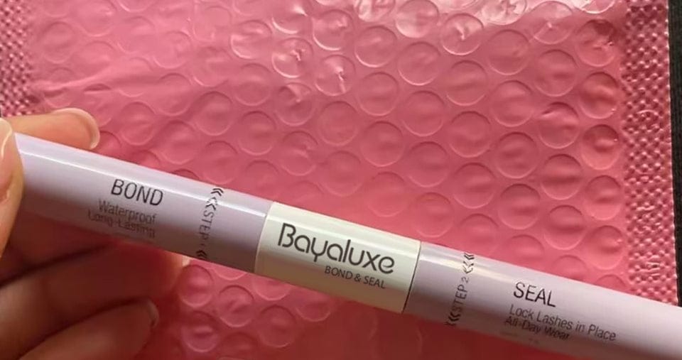 Customer photo review of 3-in-1 Lash Bond & Seal & Remover（Black Bond）