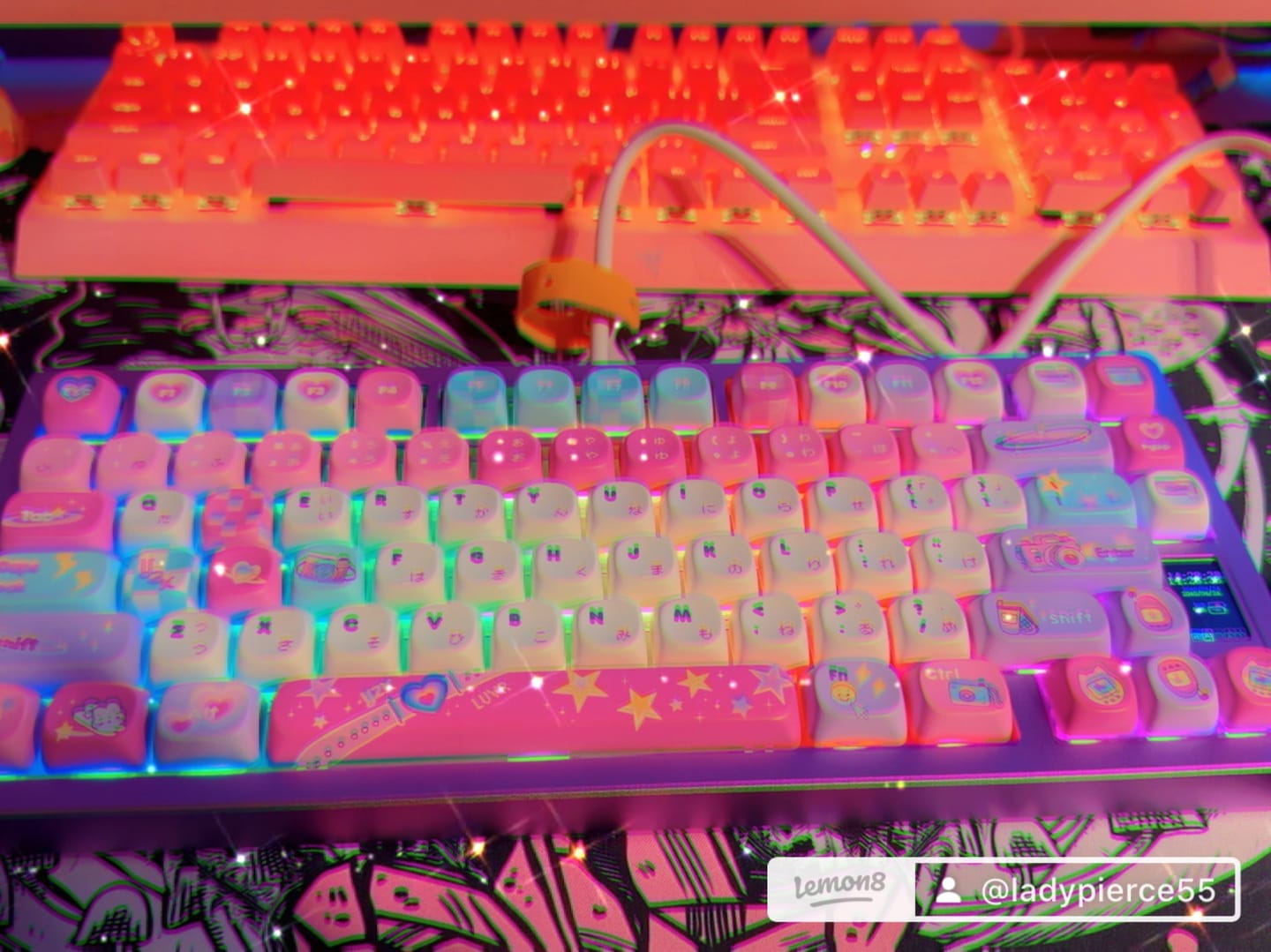 Customer photo review of KiiBOOM x Elyxirine Digital Dreams: Pastel Y2K Keycap Set