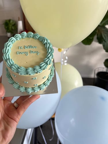 Customer photo review of aroha mini cake