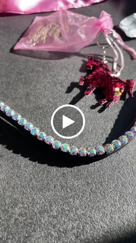Customer video review of Stirnriemen Diamond Star Slim Size bis Big Size Crystals