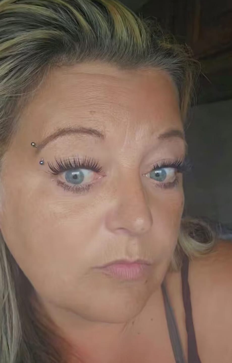 Customer photo review of 3-in-1 Lash Bond & Seal & Remover（Black Bond）