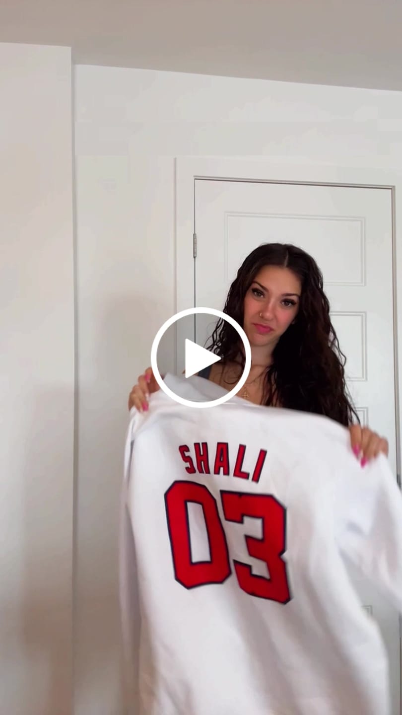 Customer video review of Custom Stitched Classic Style Hoodie Pullover Sweatshirt