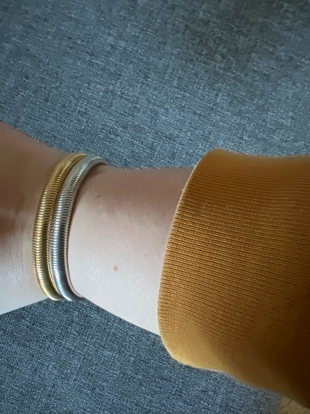 Customer photo review of Sabrina Armband | 18K vergoldet
