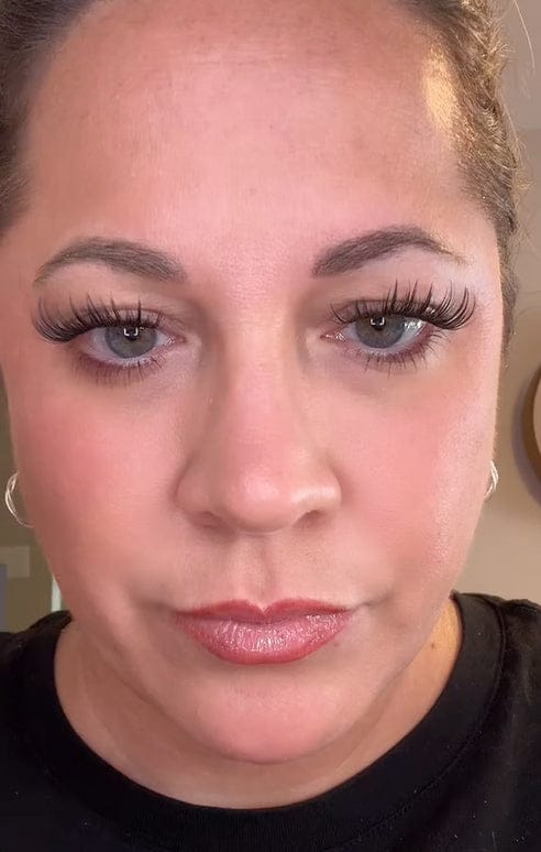 Customer photo review of Aphrodite Lash Kit